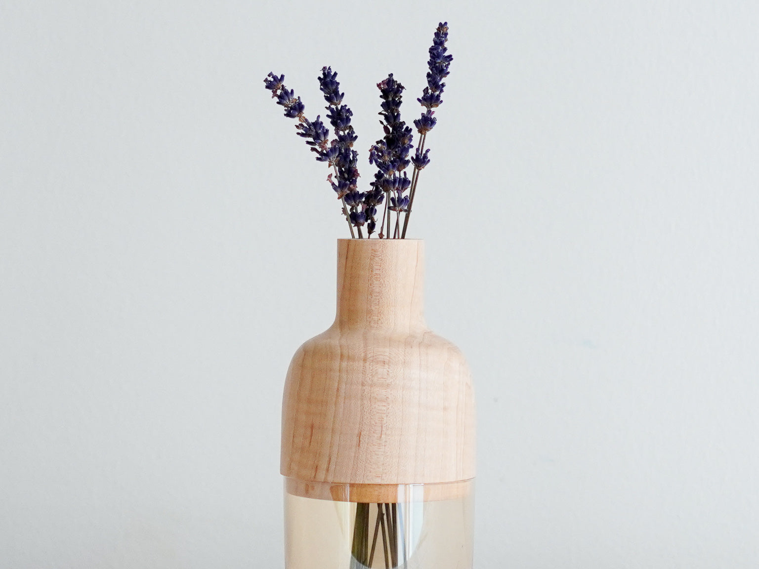 Melanie Abrantes Hardwood Marais Vase Greta