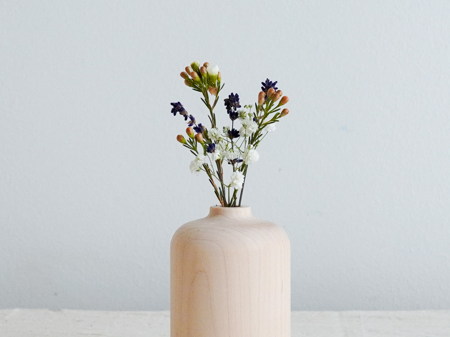 Melanie Abrantes Straight Bud Vase