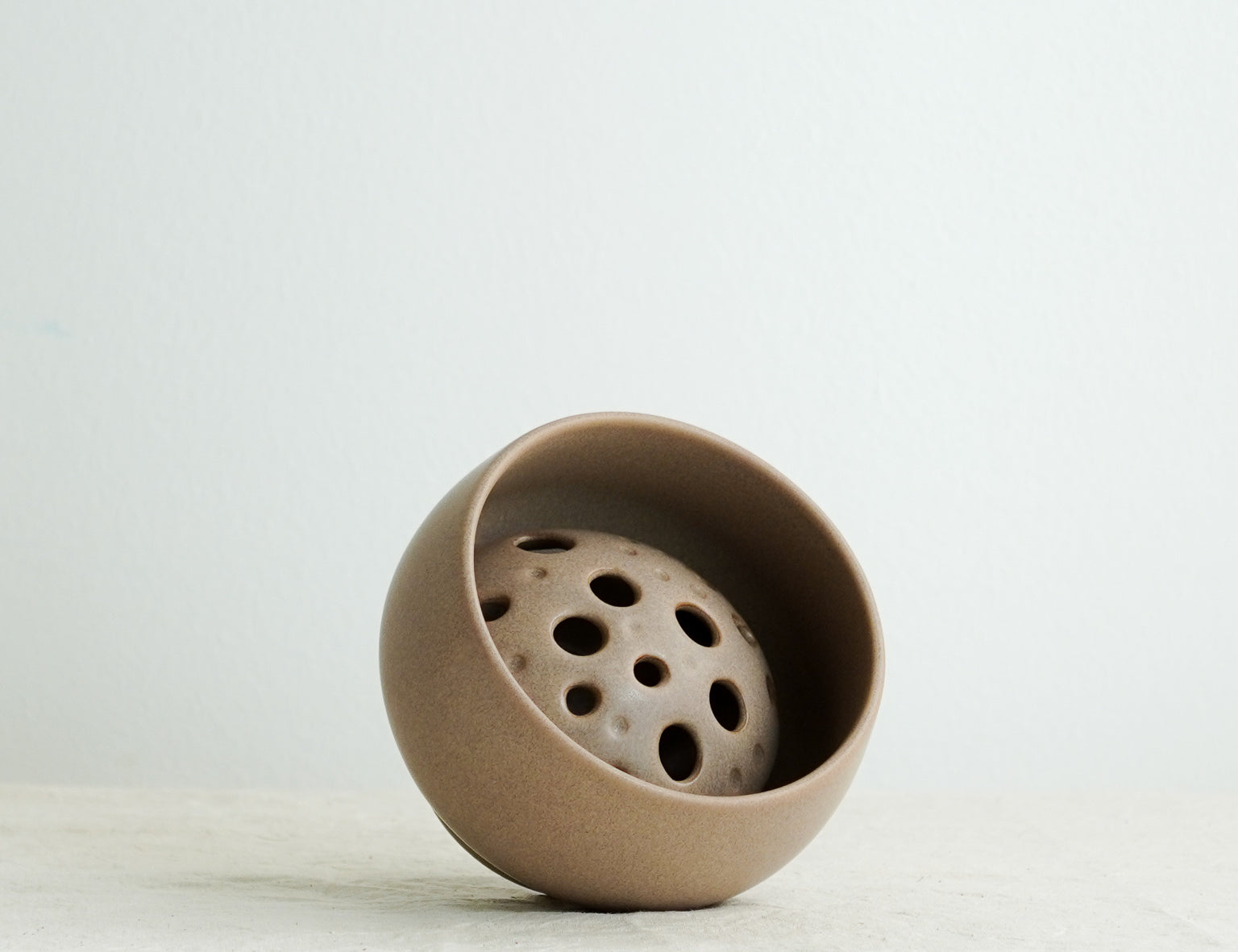 Robert Gordon Stoneware Ikebana Vase in Marle Blush