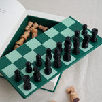 Luckies Chess in a Book