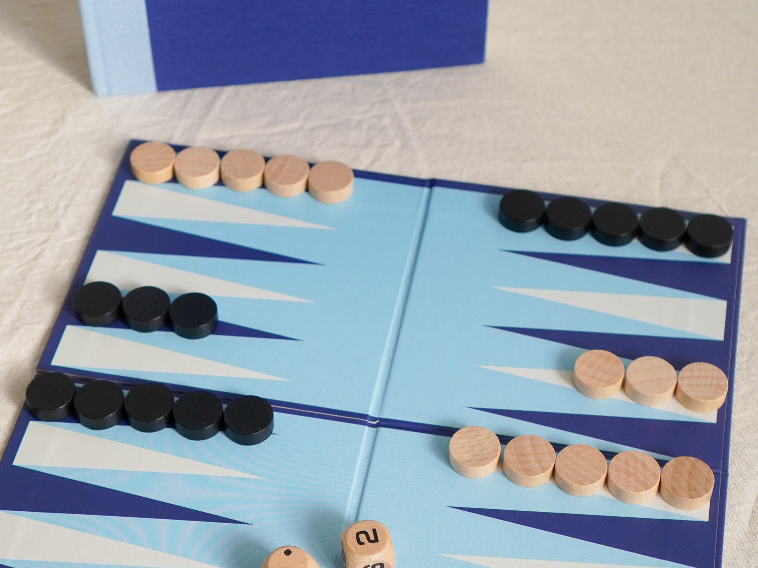 Luckies Backgammon in a Book