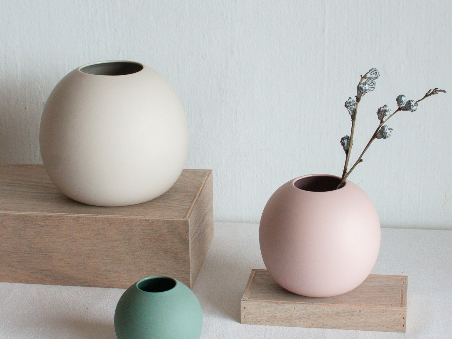 Marmoset Found Cloud Bubble Vase
