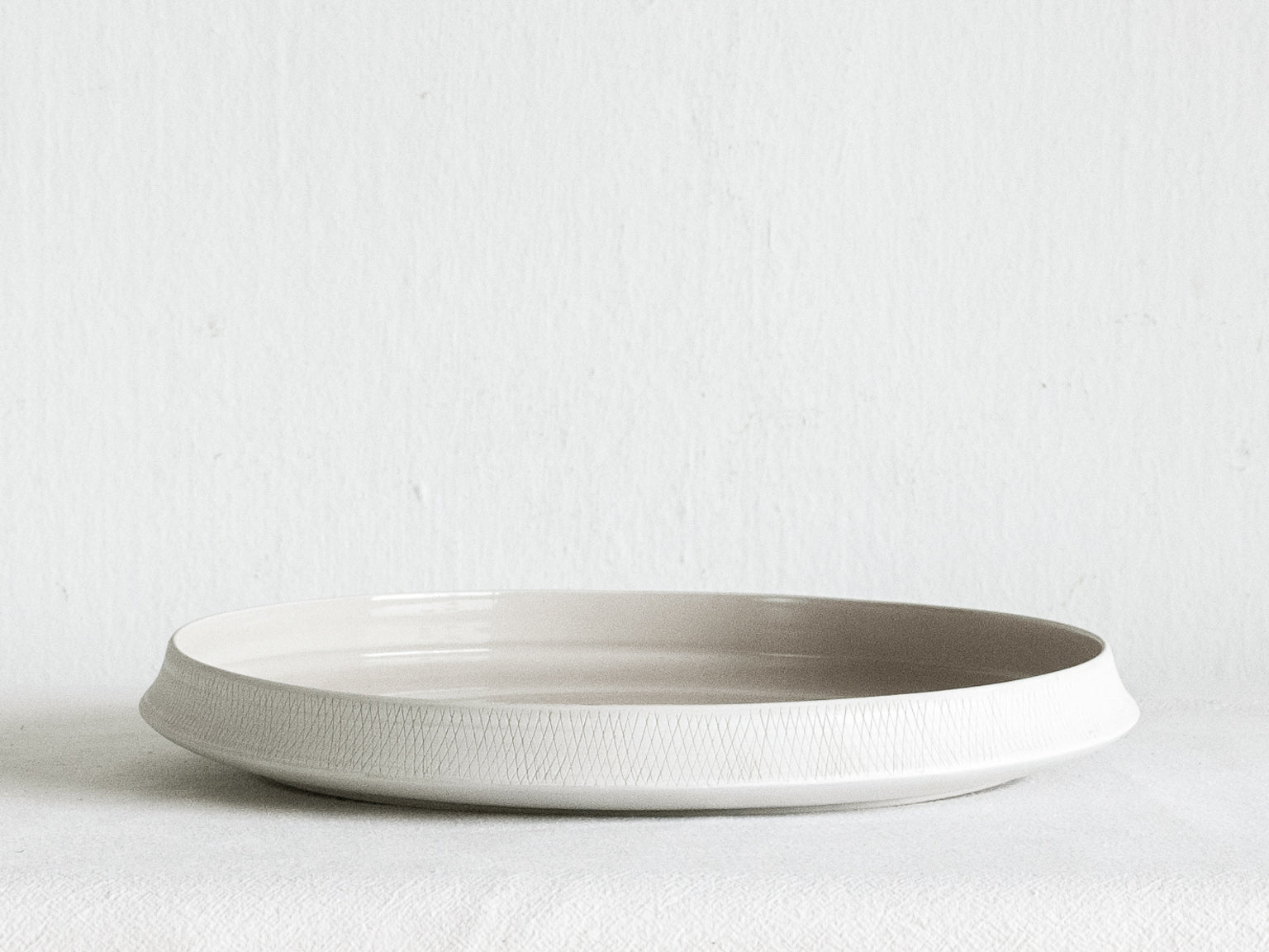 Ceramic Etchings Platter - White