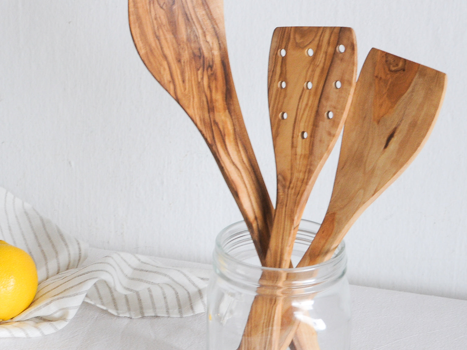 Redecker Olivewood Spatula - Perforated