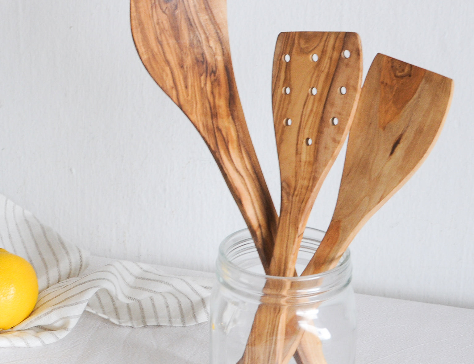 Redecker Olivewood Spatula - Perforated