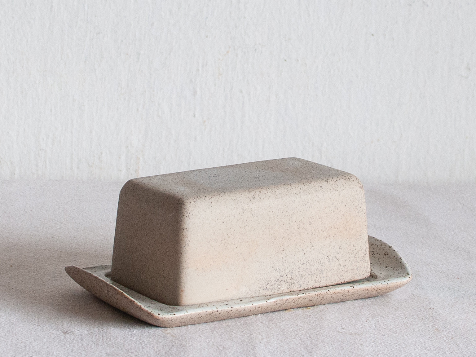 Robert Gordon Stoneware Butter Dish